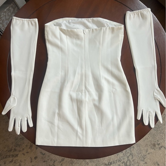 Isabel Strapless Mini Dress in White - Picture 3 of 9